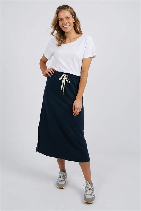 Travel Skirt Navy Elm Lifestyle