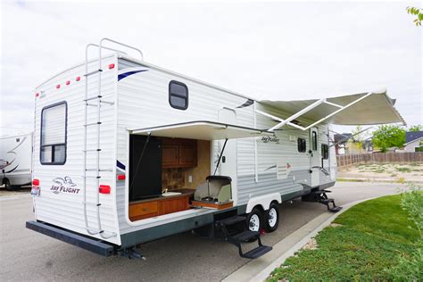 5 Travel Trailers