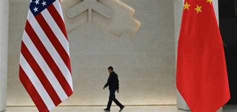 U S Considers Easing Warnings For Americans Traveling To China