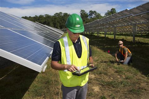 U S Solar Industry Jobs Soar Successful Green