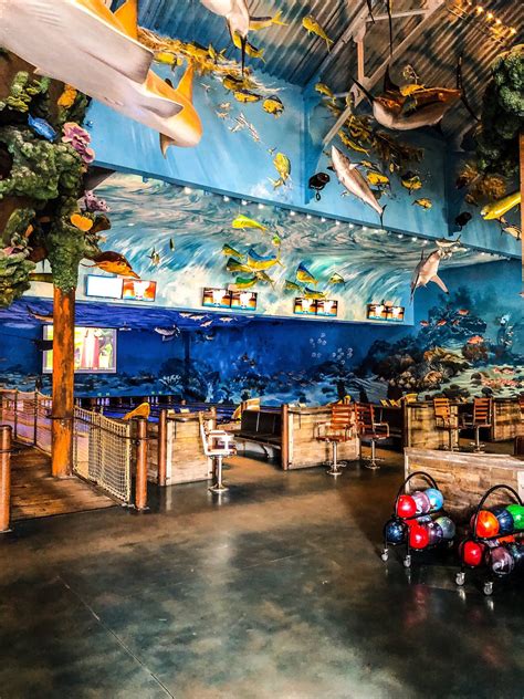 Uncle Bucks Fishbowl The Coolest Bowling Alley In Destin Fl