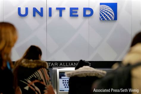 United Airlines New Planes To Deliver Efficient Capacity But Drain