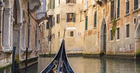 Venice Gondolas Article For Senior Travellers Odyssey Traveller