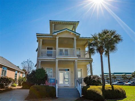 Vrbo Com 804160 Charming Three Story Home 2 Blocks From The Beach