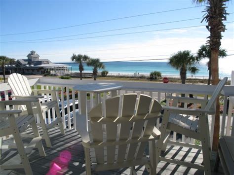 5 Pet Friendly VRBO Destin