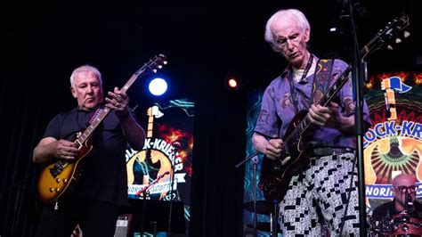 Watch Alex Lifeson And Robby Krieger Join Forces For 8 Minute Jam Of Santana Amp 39 S Evil Ways