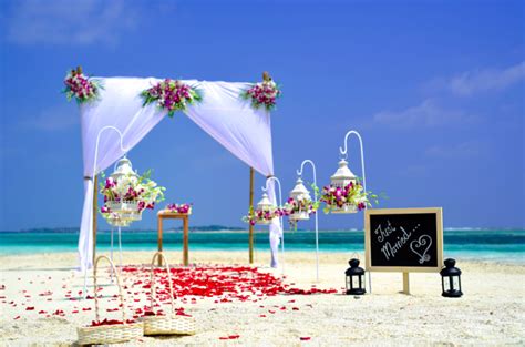 Weighing The Pros And Cons Of A Destination Wedding B Lovely Events