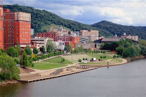 West Virginia Vacation Tourist Attractions Wheeling Charleston