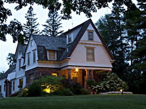 What Are Some Of The Best Romantic Getaways In Wisconsin Pinehurst Inn