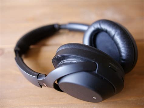 What Are The Best Noise Cancelling Headphones For Travel