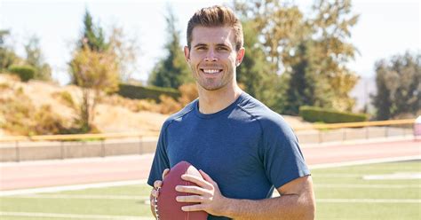 Where Did Bachelor Zach Shallcross Play College Football