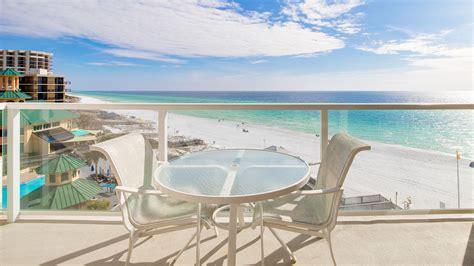 Stay in Destin Beach Hotels