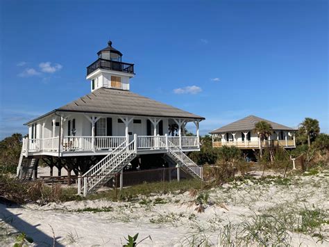 While Sanibel And Fort Myers Beach Recover Check Out These Alternative Southwest Florida