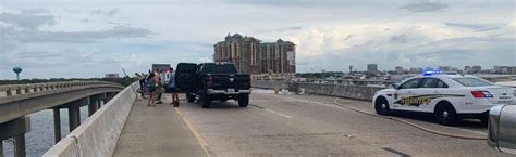 Wkrg Traffic Alert Destin Bridge Eb Shut Down For An Accident