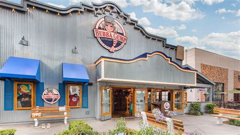 Workers Reveal What It S Really Like To Work At Bubba Gump Shrimp Company