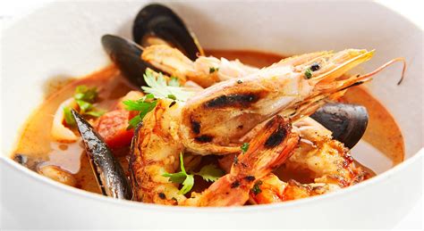 Your Locals Guide To The 5 Best Seafood Restaurants In Savannah Ga